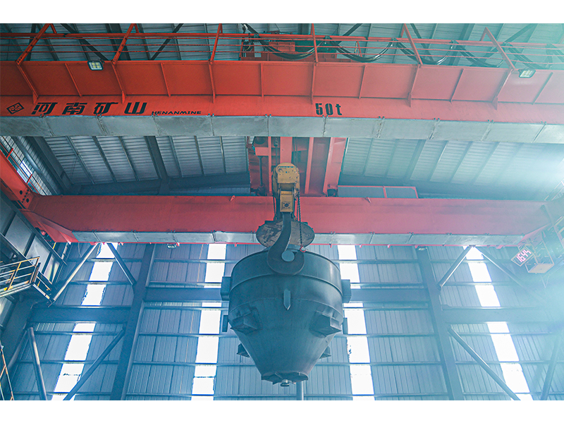 精工品質(zhì)｜河南礦山全自動(dòng)冶金起重機(jī)