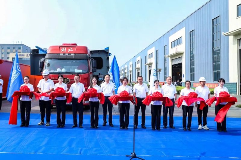 發(fā)車(chē)！1000t“鋼鐵巨獸”，助力長(zhǎng)江中上游大規(guī)模碼頭建設(shè)